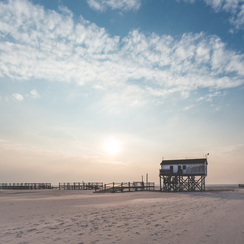 Sankt Peter-Ording: Sonne über dem Strand